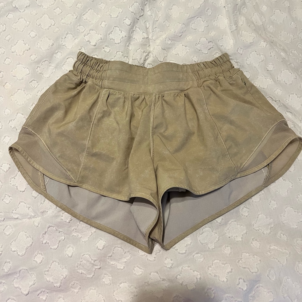 Lululemon Hotty Hot Shorts Size 4